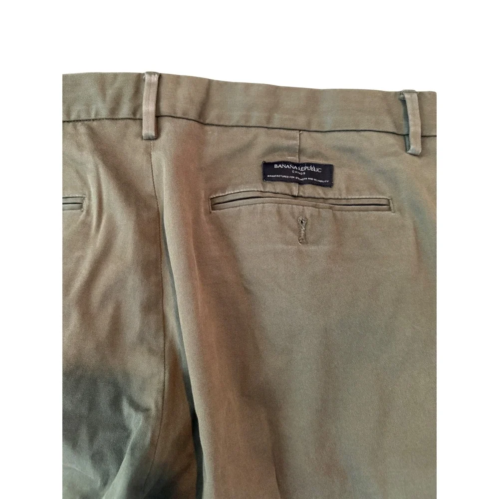 Banana Republic Mens Tapered Fit Chinos Olive Green Stretch Stain Resistant36x30